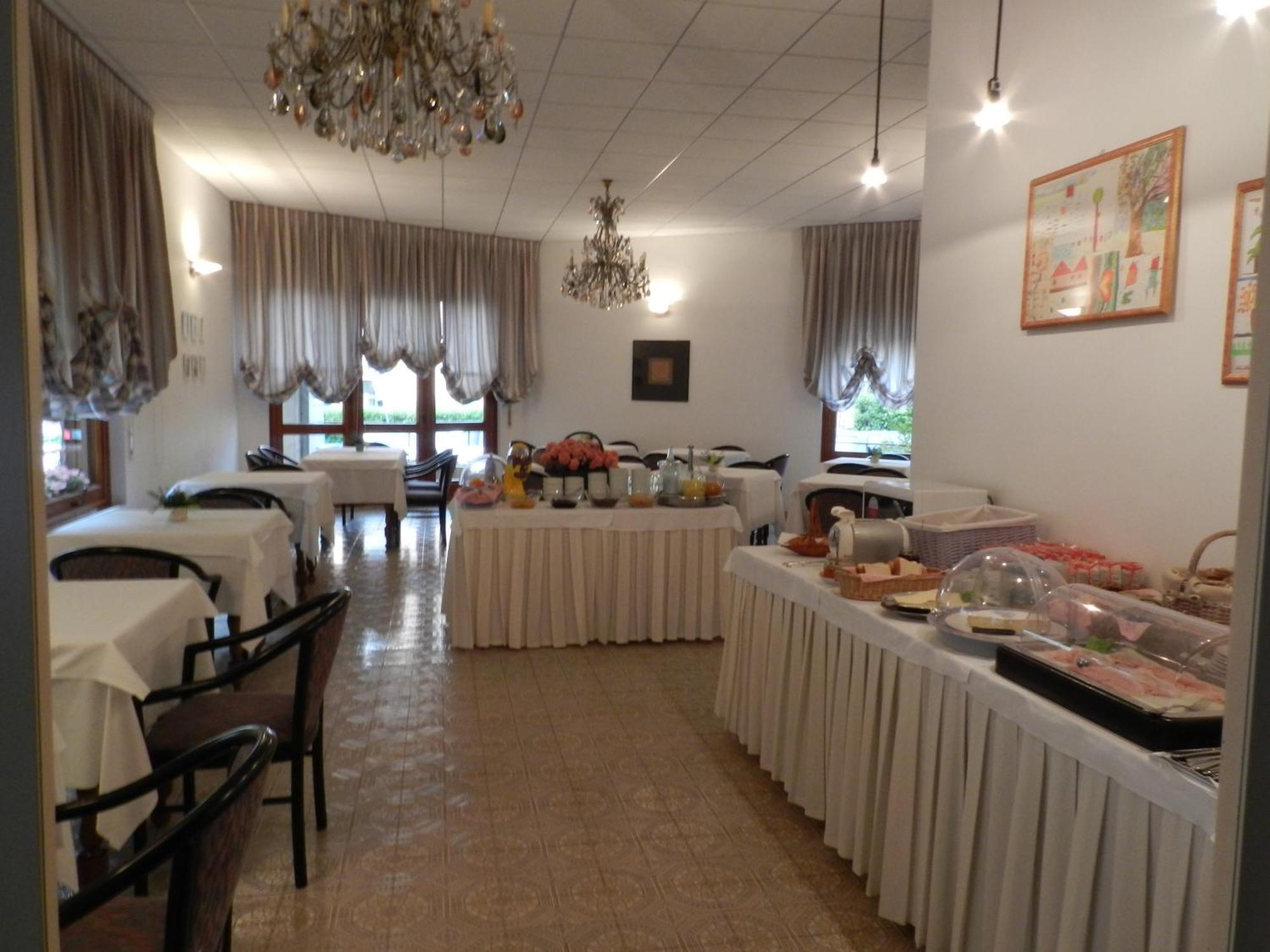 Park Hotel Albisola Superiore Εξωτερικό φωτογραφία